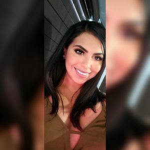 Meet your Posher, Crystal